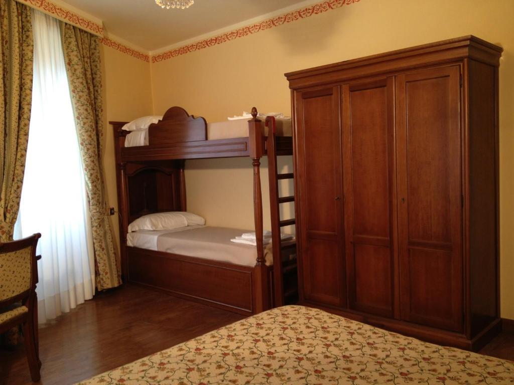 La Dependance Hotel Menaggio Szoba fotó